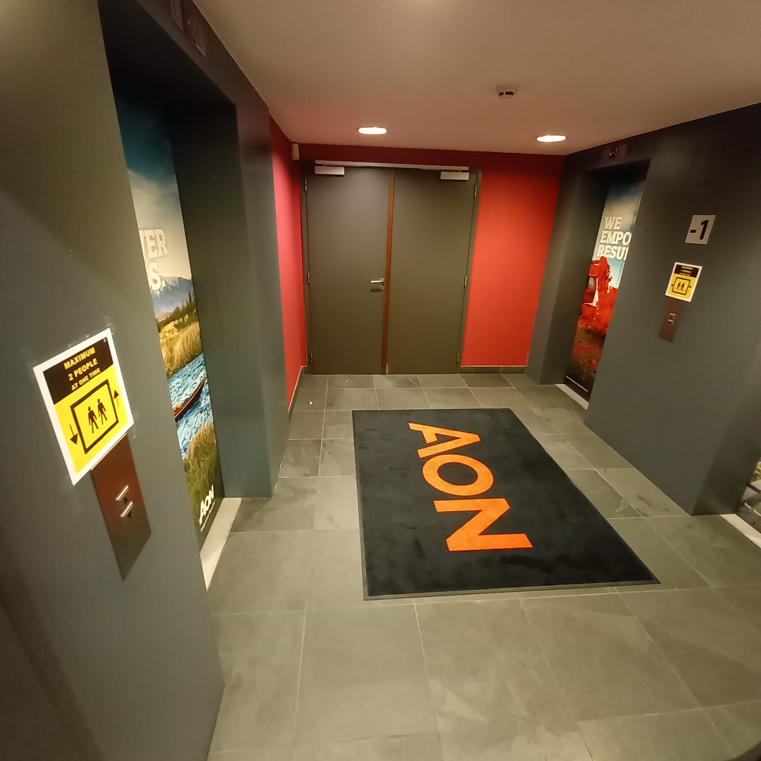 Tapis personnalisé AON