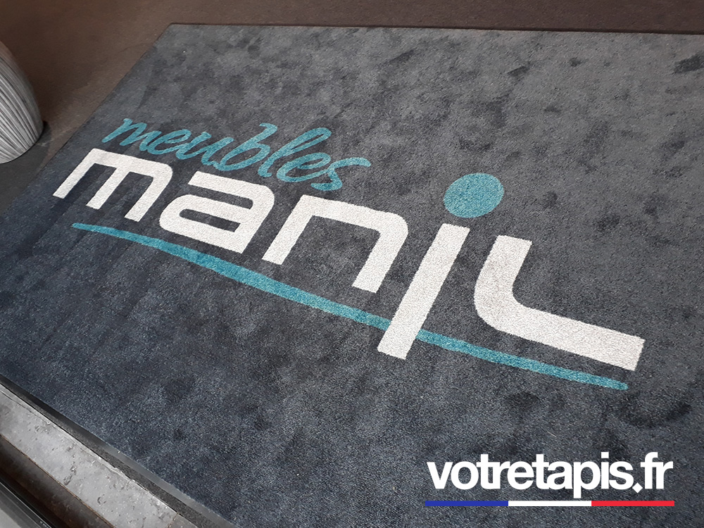 tapis personnalisé meubles Manil